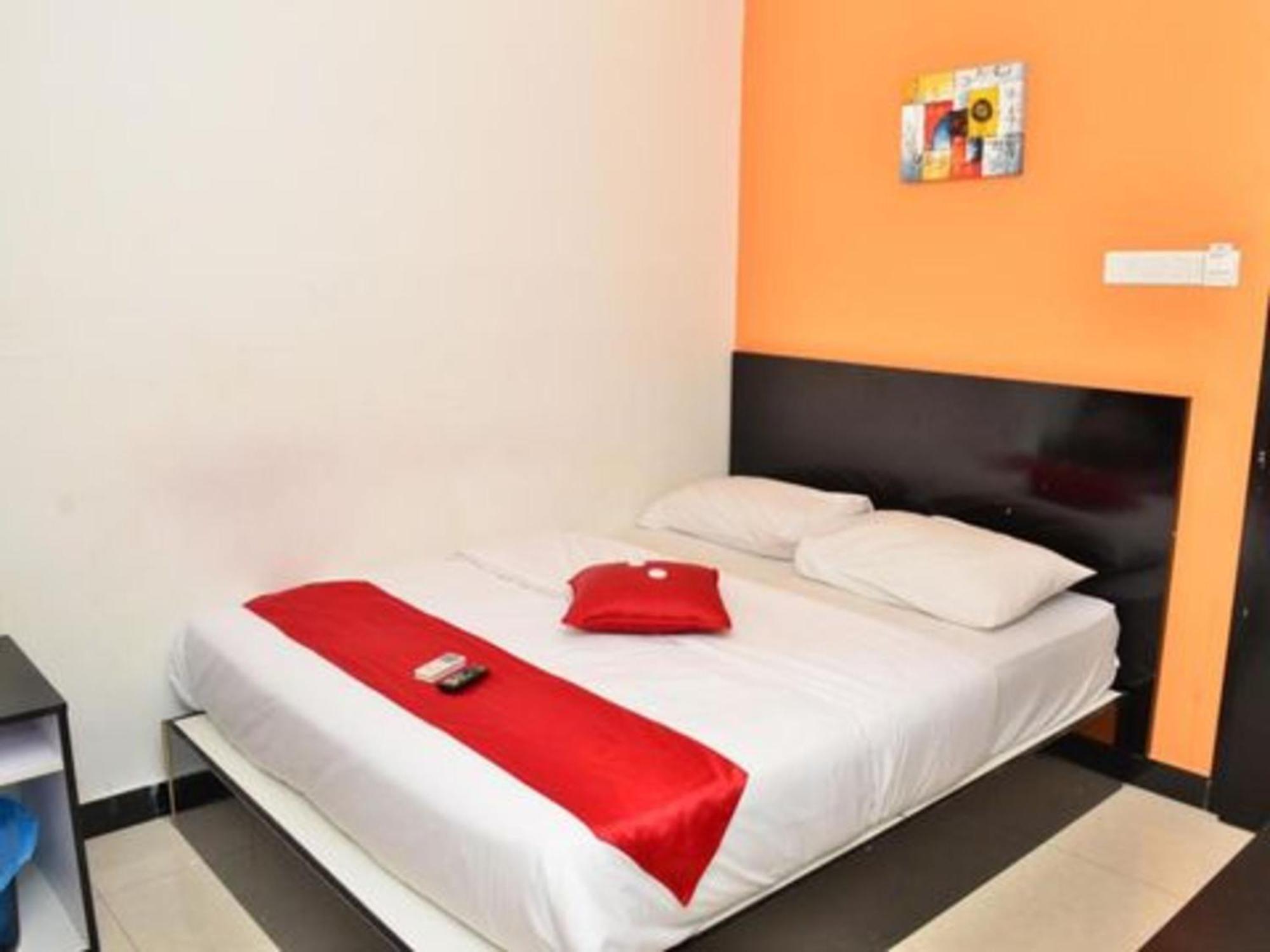 Oyo 91087 Hotel Dspark Port Kelang Zewnętrze zdjęcie