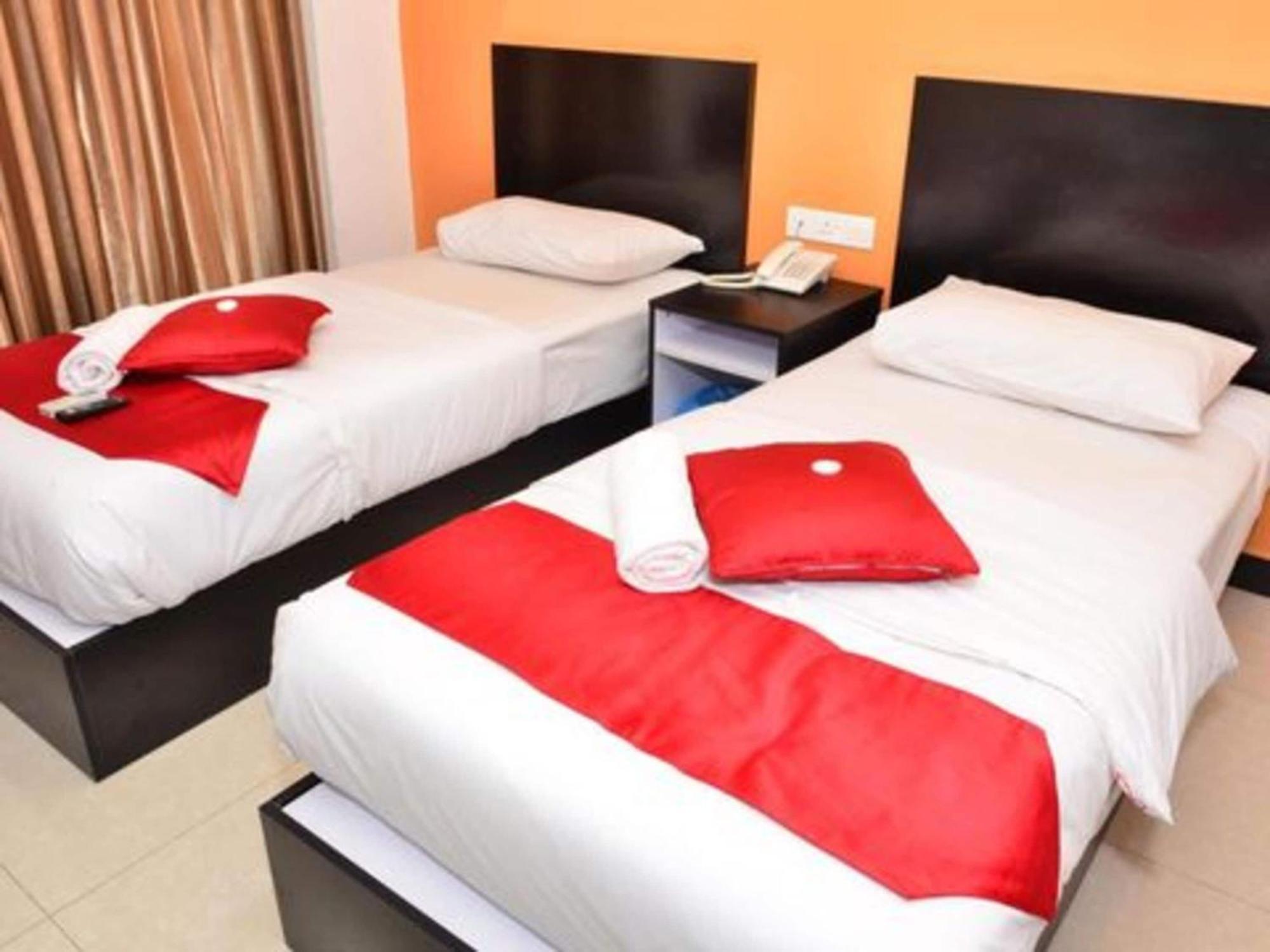 Oyo 91087 Hotel Dspark Port Kelang Zewnętrze zdjęcie