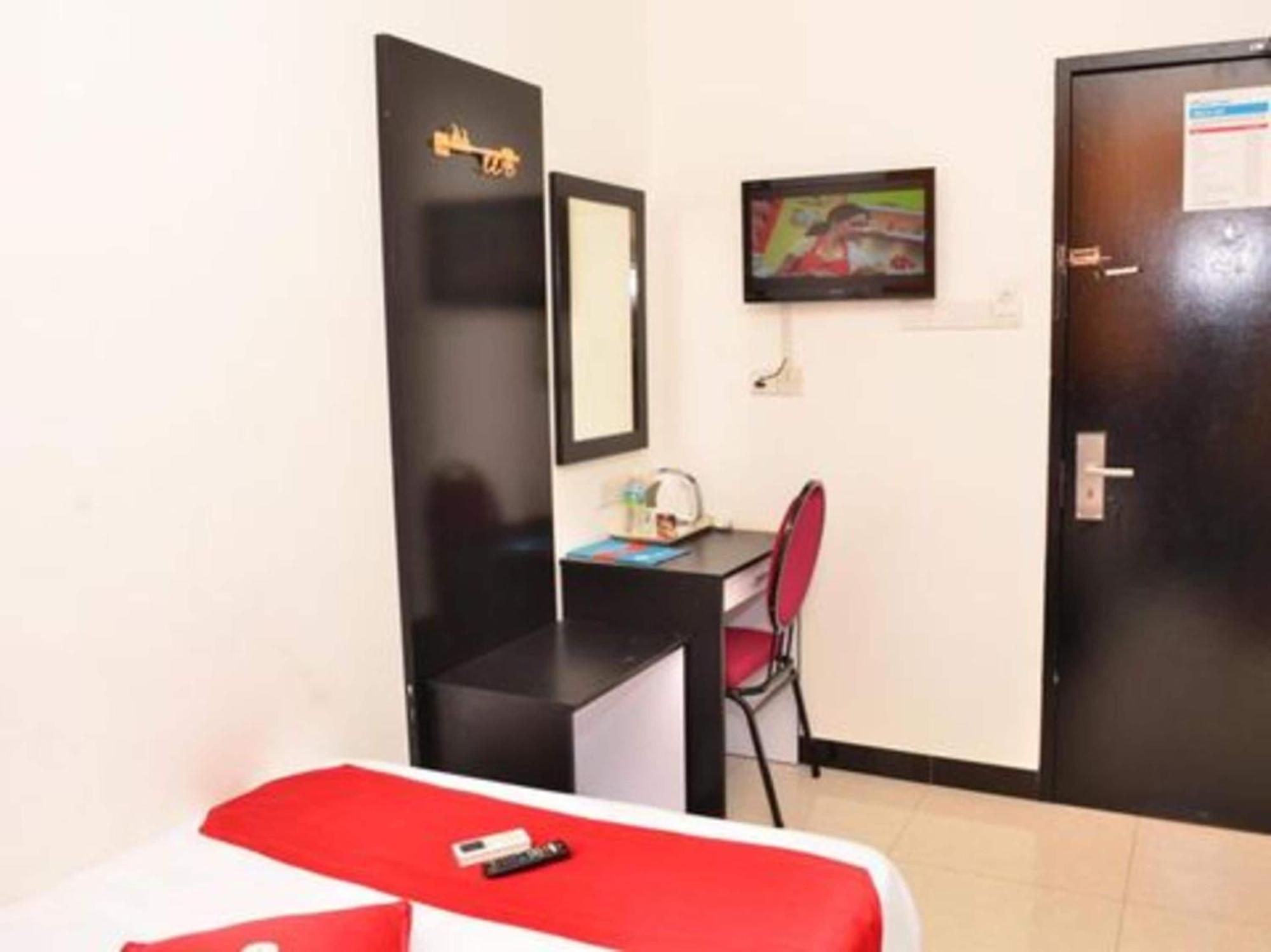 Oyo 91087 Hotel Dspark Port Kelang Zewnętrze zdjęcie